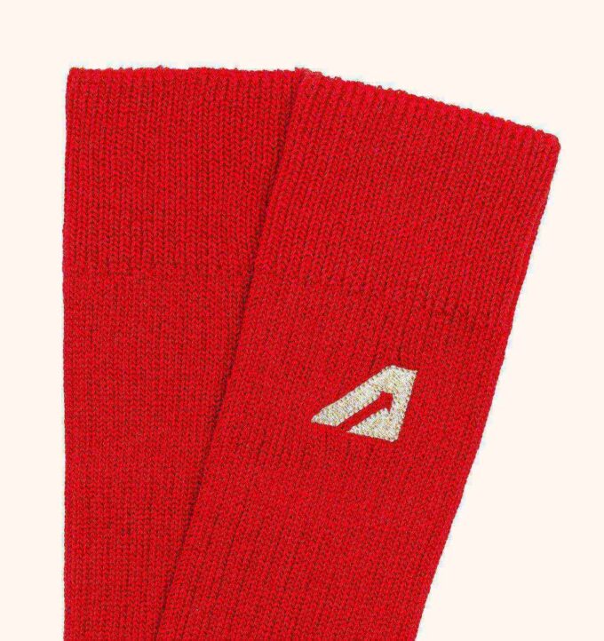 CALCETINES UNISEX DE PUNTO DE ALGODÓN CON LOGO BORDADO COLOR ROJO CALCETINES UNISEX DE PUNTO DE ALGODÓN CON LOGO BORDADO COLOR ROJO