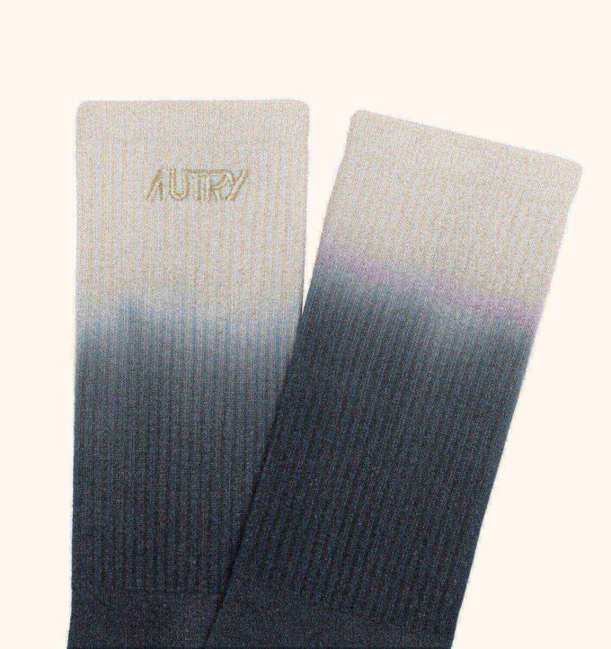 CALCETINES UNISEX TIE-DYE CON LOGO BORDADO CALCETINES UNISEX TIE-DYE CON LOGO BORDADO
