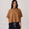CAMISETA CUADRADA CON LOGO TONAL PARA MUJER CAMISETA CUADRADA CON LOGO TONAL PARA MUJER