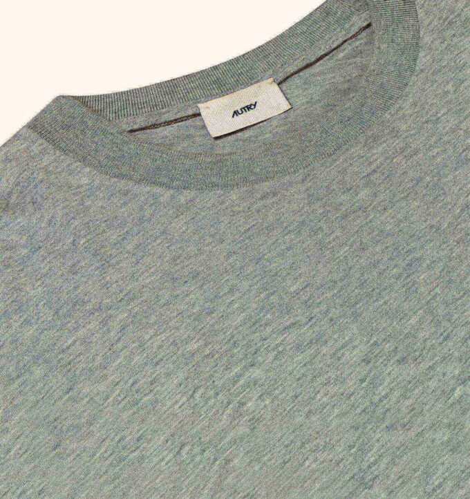 CAMISETA UNISEX CON ESTAMPADO DE BANDERAS EN LA ESPALDA