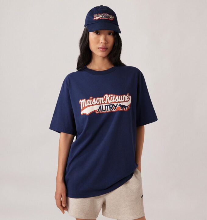 CAMISETA UNISEX CON LOGO DE AUTRY ‘MAISON KITSUNÉ’