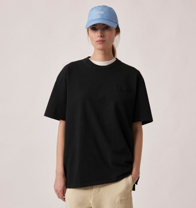 CAMISETA UNISEX CON LOGOTIPO TONAL CAMISETA UNISEX CON LOGOTIPO TONAL