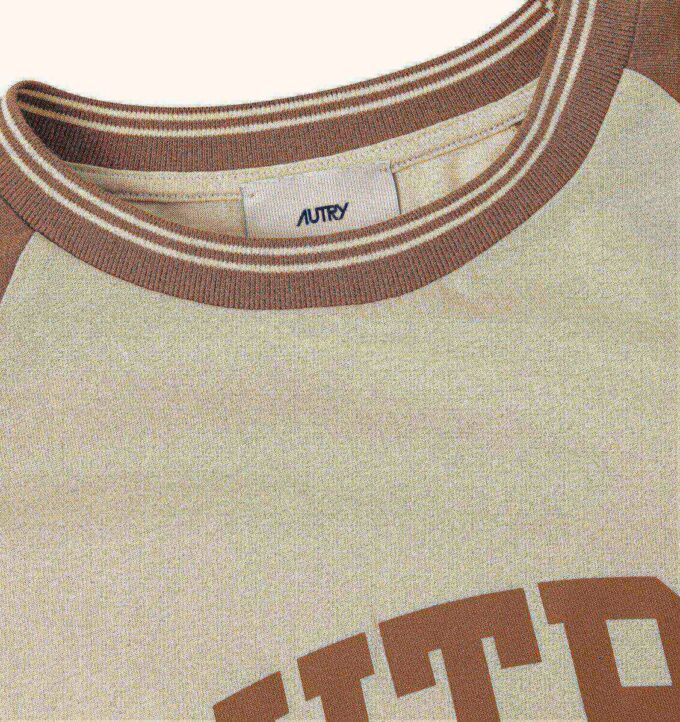 CAMISETA UNIVERSITARIA MUJER CAMISETA UNIVERSITARIA MUJER