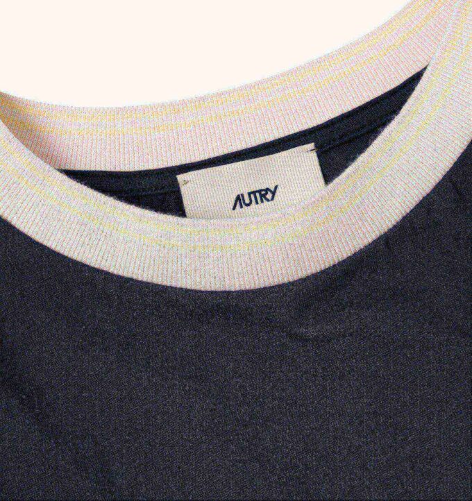 CAMISETA UNIVERSITARIA MUJER CAMISETA UNIVERSITARIA MUJER