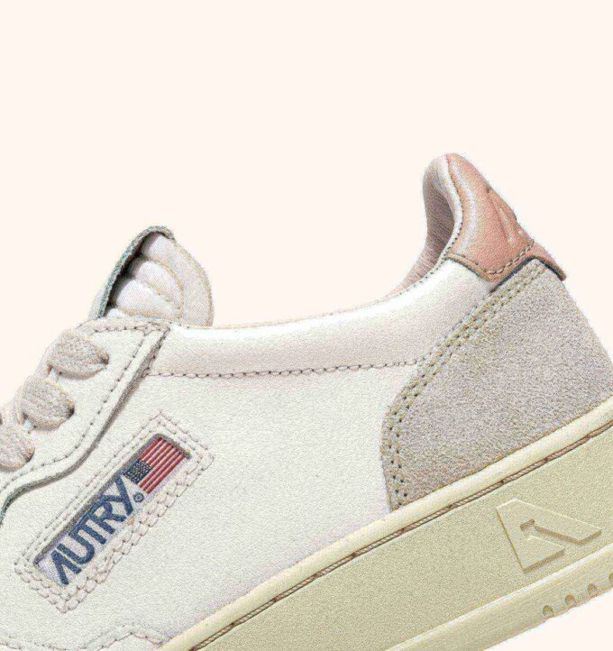 CESTA MEDALIST LOW EN CUIR BLANC ET POWDER ET DAIM BEIGE CESTA MEDALIST LOW EN CUIR BLANC ET POWDER ET DAIM BEIGE