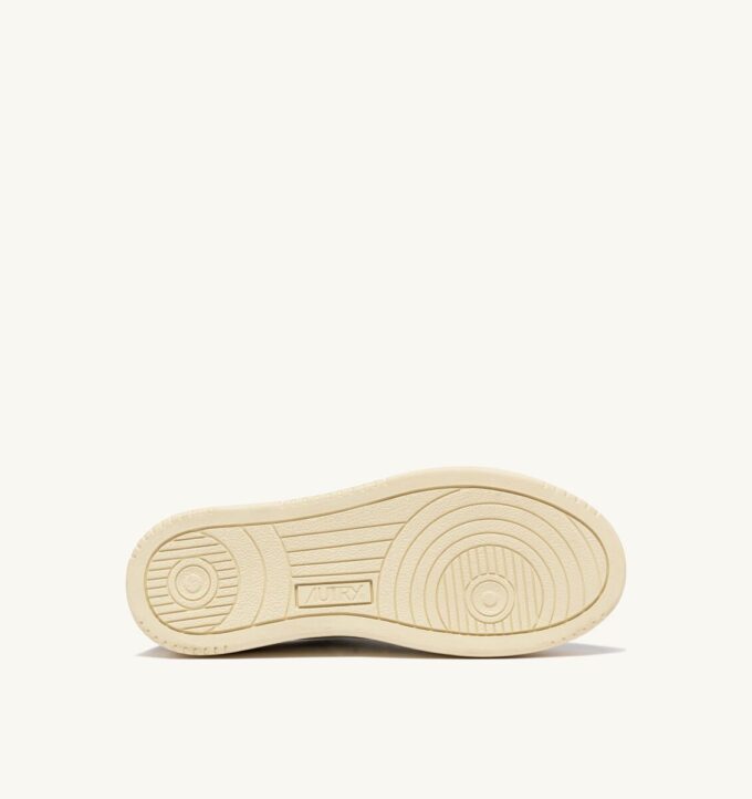 CESTA MEDALISTA LOW EN CUIR ET DAIM BLANC ET ARGENT CESTA MEDALISTA LOW EN CUIR ET DAIM BLANC ET ARGENT