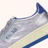 CESTA MEDALISTA LOW EN CUIR METALLIQUE ARGENT ET BLEU