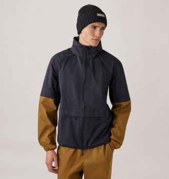 CHAQUETA UNISEX DE NYLON TÉCNICO PARA LA LLUVIA