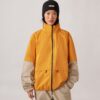 CHAQUETA UNISEX DE NYLON TÉCNICO PARA LA LLUVIA CHAQUETA UNISEX DE NYLON TÉCNICO PARA LA LLUVIA