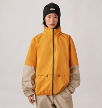 CHAQUETA UNISEX DE NYLON TÉCNICO PARA LA LLUVIA