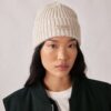 GORRO UNISEX CON PARCHE DE LOGO