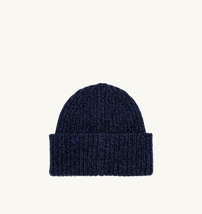 GORRO UNISEX CON PARCHE DE LOGO