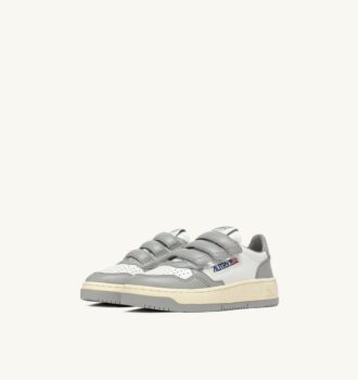 MEDALIST KIDSTRIPES LOW BICOLOR ZAPATILLAS DE PIEL BLANCA Y GRIS CLARO