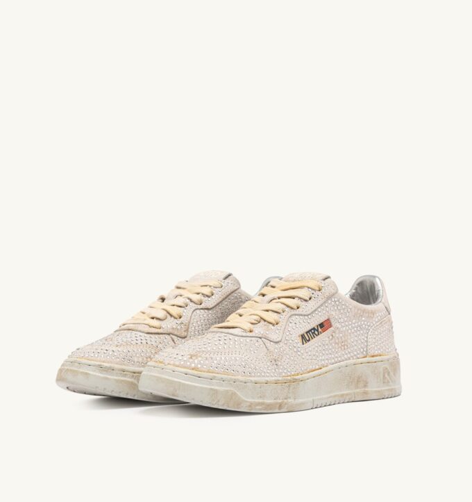 MEDALIST LOW ‘CRYSTAL’ ZAPATILLAS CON MICRO DIAMANTES BLANCAS MEDALIST LOW ‘CRYSTAL’ ZAPATILLAS CON MICRO DIAMANTES BLANCAS