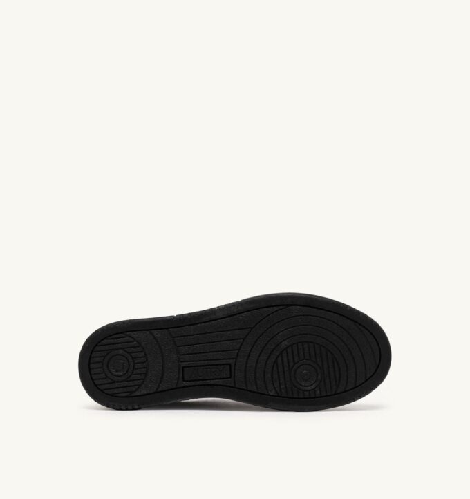 MEDALIST LOW ‘CRYSTAL’ ZAPATILLAS CON MICRO DIAMANTES NEGRAS MEDALIST LOW ‘CRYSTAL’ ZAPATILLAS CON MICRO DIAMANTES NEGRAS
