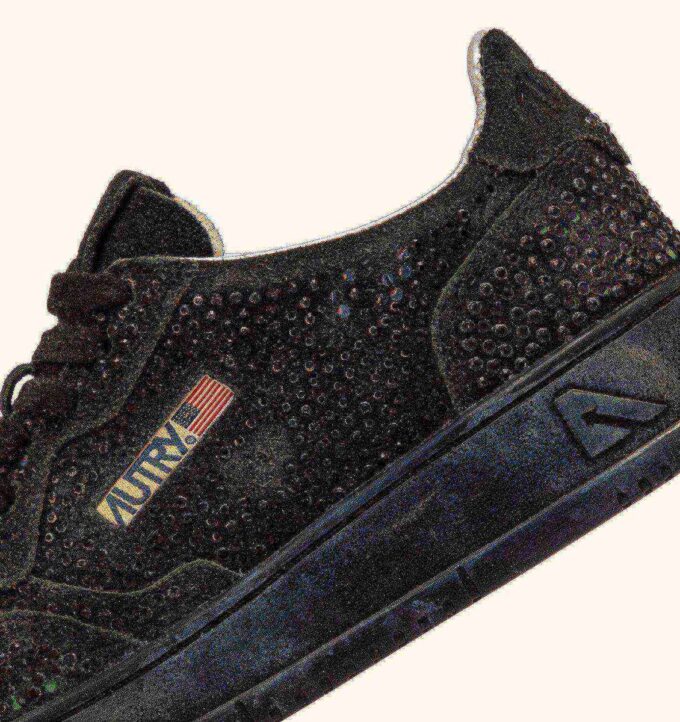 MEDALIST LOW ‘CRYSTAL’ ZAPATILLAS CON MICRO DIAMANTES NEGRAS MEDALIST LOW ‘CRYSTAL’ ZAPATILLAS CON MICRO DIAMANTES NEGRAS