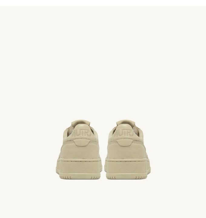 MEDALLISTA DE BASKETS LOW EN NAPPA HAY MEDALLISTA DE BASKETS LOW EN NAPPA HAY