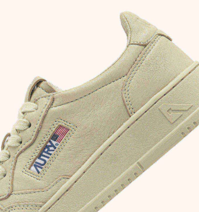 MEDALLISTA DE BASKETS LOW EN NAPPA HAY MEDALLISTA DE BASKETS LOW EN NAPPA HAY
