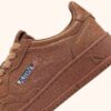MEDALLISTA DE BASKETS LOW EN NAPPA SAND STORM MEDALLISTA DE BASKETS LOW EN NAPPA SAND STORM