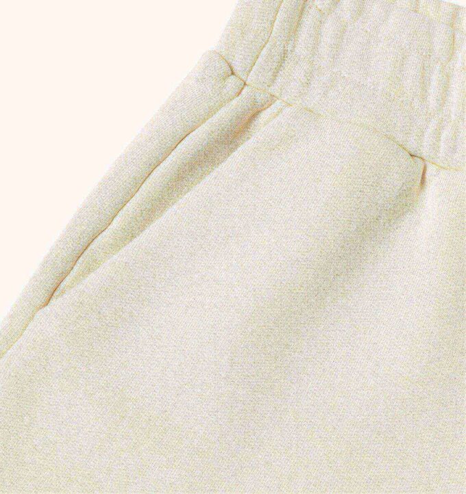 PANTALÓN CORTO CON LOGO TONAL PARA MUJER PANTALÓN CORTO CON LOGO TONAL PARA MUJER