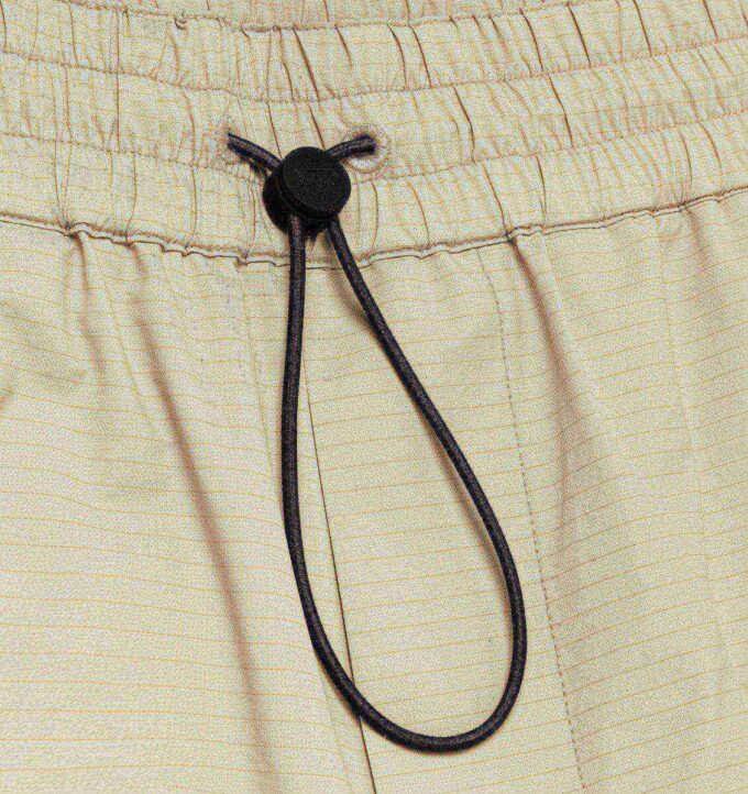PANTALÓN DE NYLON TÉCNICO PARA LA LLUVIA UNISEX PANTALÓN DE NYLON TÉCNICO PARA LA LLUVIA UNISEX
