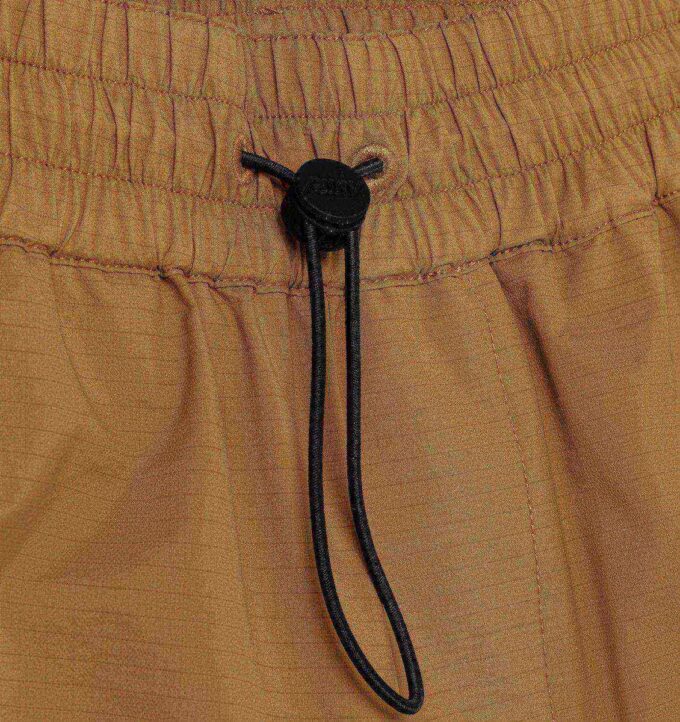PANTALÓN DE NYLON TÉCNICO PARA LA LLUVIA UNISEX PANTALÓN DE NYLON TÉCNICO PARA LA LLUVIA UNISEX