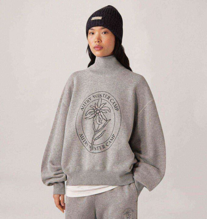SUDADERA GRÁFICA WINTER CAMP MUJER SUDADERA GRÁFICA WINTER CAMP MUJER