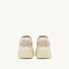 ZAPATILLAS BAJAS CLC DE PIEL BLANCA INVERNAL