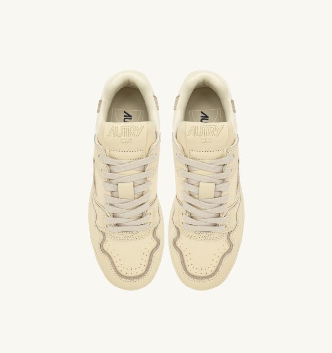 ZAPATILLAS BAJAS CLC DE PIEL BLANCA INVERNAL