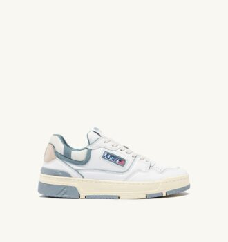ZAPATILLAS BAJAS CLC DE PIEL BLANCA Y ANTE AZUL PLATEADO