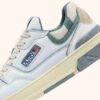 ZAPATILLAS BAJAS CLC DE PIEL BLANCA Y ANTE AZUL PLATEADO ZAPATILLAS BAJAS CLC DE PIEL BLANCA Y ANTE AZUL PLATEADO