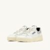 ZAPATILLAS BAJAS CLC DE PIEL BLANCA Y ANTE PLATEADO ZAPATILLAS BAJAS CLC DE PIEL BLANCA Y ANTE PLATEADO