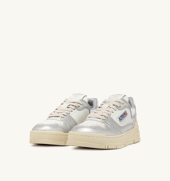 ZAPATILLAS BAJAS CLC DE PIEL PLATEADA ZAPATILLAS BAJAS CLC DE PIEL PLATEADA
