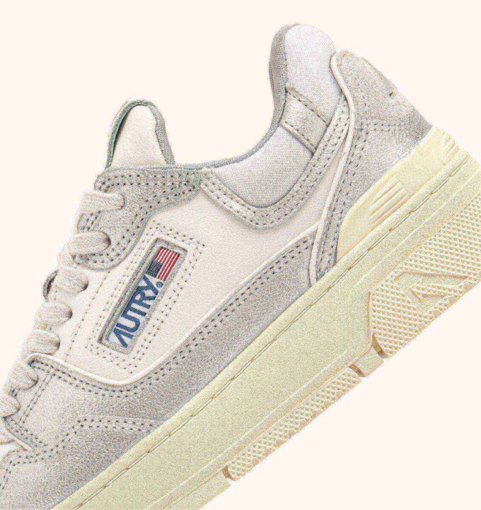 ZAPATILLAS BAJAS CLC DE PIEL PLATEADA ZAPATILLAS BAJAS CLC DE PIEL PLATEADA