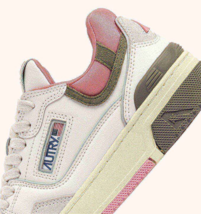 ZAPATILLAS BAJAS CLC EN PIEL ANTE BLANCA Y GERANIO ZAPATILLAS BAJAS CLC EN PIEL ANTE BLANCA Y GERANIO