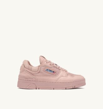 ZAPATILLAS BAJAS CLC EN PIEL LÁTIGO COLOR MELOCOTÓN ZAPATILLAS BAJAS CLC EN PIEL LÁTIGO COLOR MELOCOTÓN