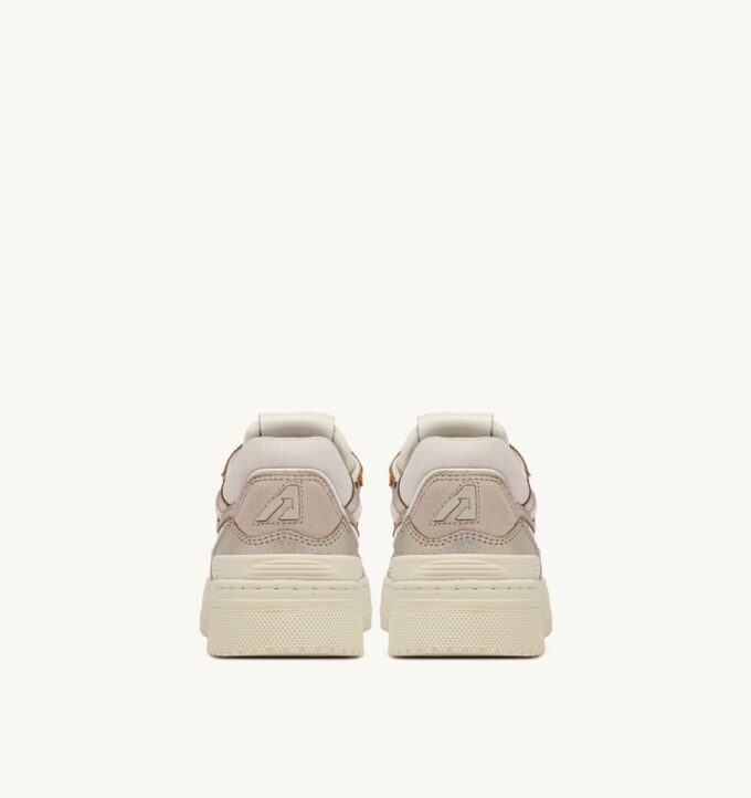 ZAPATILLAS BAJAS CLC EN PIEL PLATINO Y ANTE ZAPATILLAS BAJAS CLC EN PIEL PLATINO Y ANTE