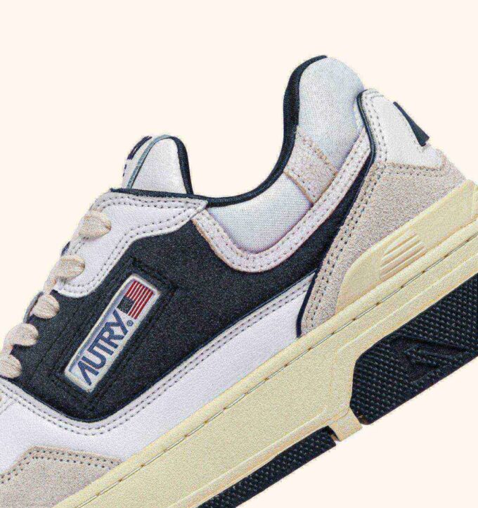 ZAPATILLAS BAJAS CLC EN PIEL Y ANTE BLANCO Y AZUL ESPACIAL