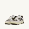 ZAPATILLAS BAJAS CLC EN PIEL Y ANTE BLANCO Y VERDE CAZADOR