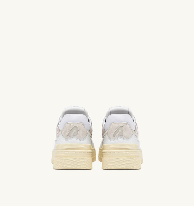 ZAPATILLAS BAJAS CLC EN PIEL Y ANTE BLANCOS ZAPATILLAS BAJAS CLC EN PIEL Y ANTE BLANCOS