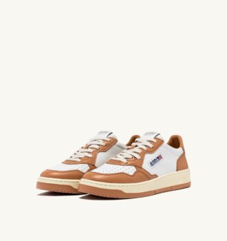 ZAPATILLAS BAJAS MEDALIST BICOLOR EN PIEL BLANCA Y TORMENTA DE ARENA