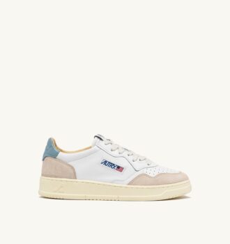 ZAPATILLAS BAJAS MEDALIST DE PIEL ANTE BLANCA Y AZUL PLATEADO
