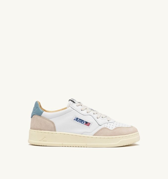 ZAPATILLAS BAJAS MEDALIST DE PIEL ANTE BLANCA Y AZUL PLATEADO ZAPATILLAS BAJAS MEDALIST DE PIEL ANTE BLANCA Y AZUL PLATEADO