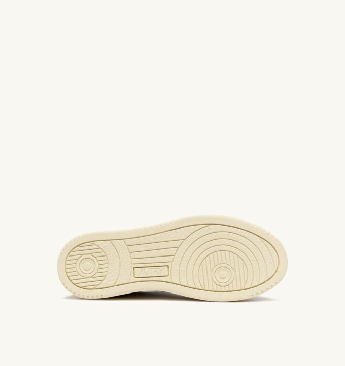 ZAPATILLAS BAJAS MEDALIST DE PIEL ANTE BLANCA Y VERDE COVERT ZAPATILLAS BAJAS MEDALIST DE PIEL ANTE BLANCA Y VERDE COVERT