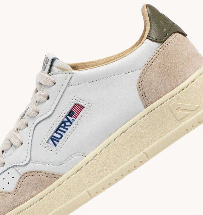 ZAPATILLAS BAJAS MEDALIST DE PIEL ANTE BLANCA Y VERDE COVERT ZAPATILLAS BAJAS MEDALIST DE PIEL ANTE BLANCA Y VERDE COVERT