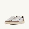 ZAPATILLAS BAJAS MEDALIST DE PIEL BLANCA Y ANTE TABACO ZAPATILLAS BAJAS MEDALIST DE PIEL BLANCA Y ANTE TABACO