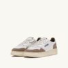 ZAPATILLAS BAJAS MEDALIST DE PIEL BLANCA Y ANTE TABACO ZAPATILLAS BAJAS MEDALIST DE PIEL BLANCA Y ANTE TABACO