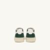 ZAPATILLAS BAJAS MEDALIST DE PIEL BLANCA Y ANTE VERDE BOTELLA ZAPATILLAS BAJAS MEDALIST DE PIEL BLANCA Y ANTE VERDE BOTELLA