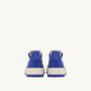 ZAPATILLAS BAJAS MEDALIST DE PIEL BLANCA Y AZUL PALACIO CON LETRAS ZAPATILLAS BAJAS MEDALIST DE PIEL BLANCA Y AZUL PALACIO CON LETRAS