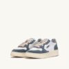 ZAPATILLAS BAJAS MEDALIST DE PIEL BLANCA Y BRILLO CENIZA